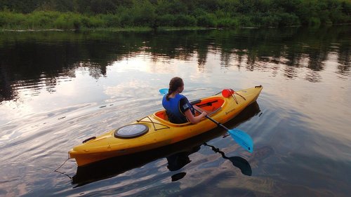 kayak  girl  lake