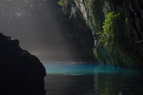 kefalonia melissani cave greece