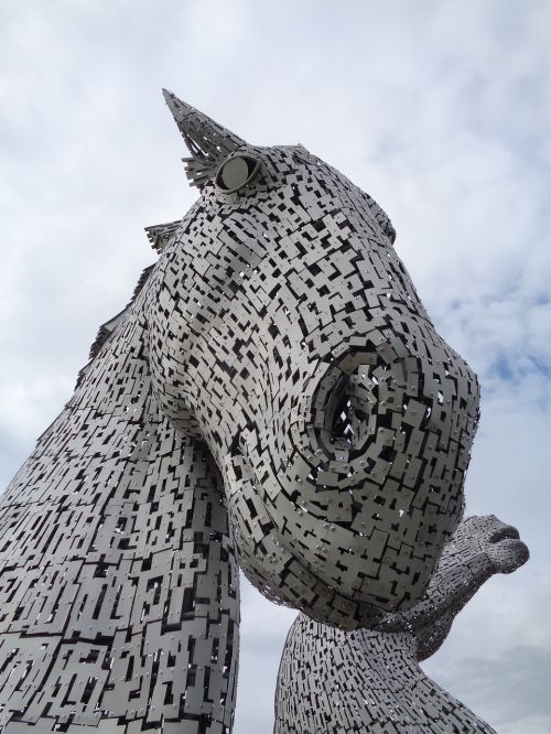 kelpie sculpture horse