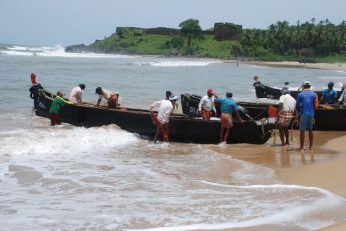 kerala fishermen boats