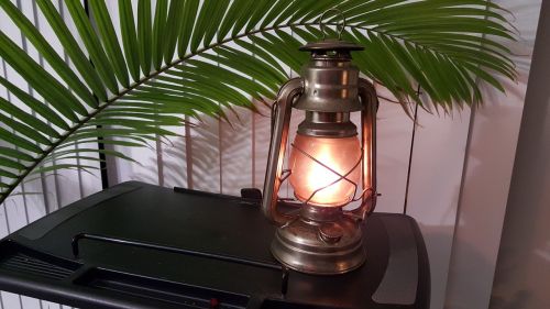 kerosene lamp light