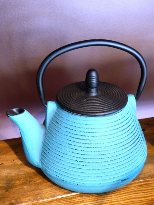 kettle teapot cast iron
