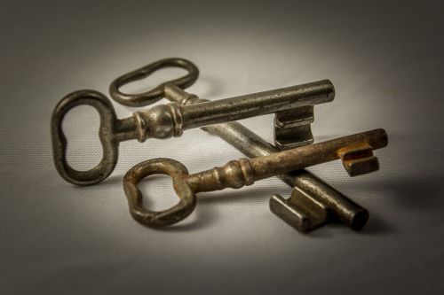 key metal old