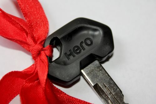 key-head scooter hero