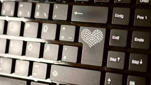 keyboard  computer  heart