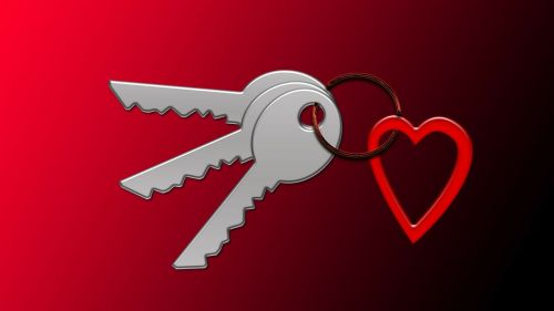 keychain key heart