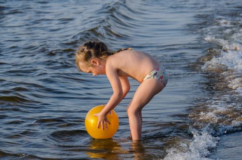 kids beach girl