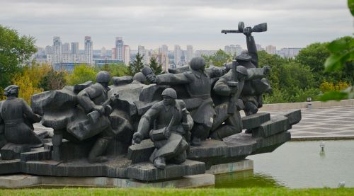kiev ukraine monument