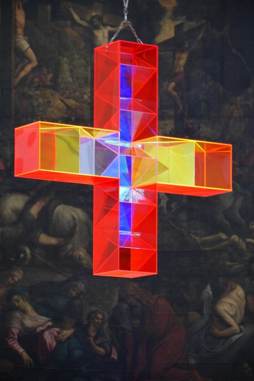 kiliansdom würzburg light cross