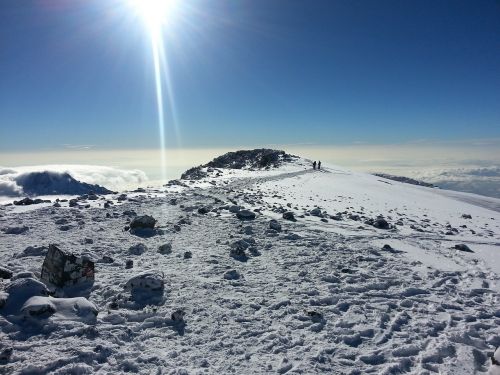 kilimanjaro africa blu sky