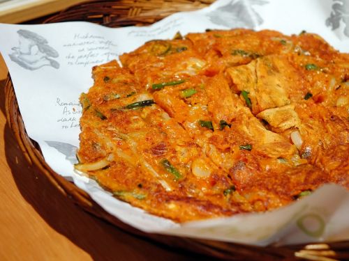 kimchi pizza korean spicy