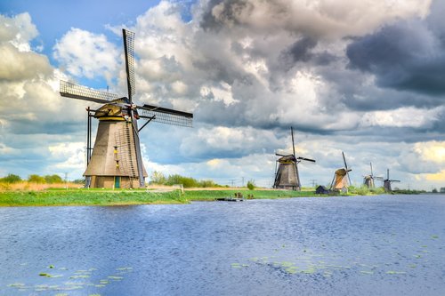 kinderdijk  dutch  netherlands