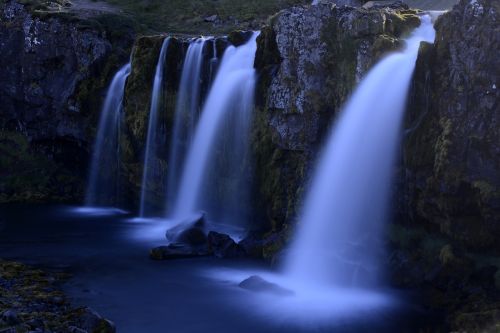 kirkjufellfoss waterfall flow