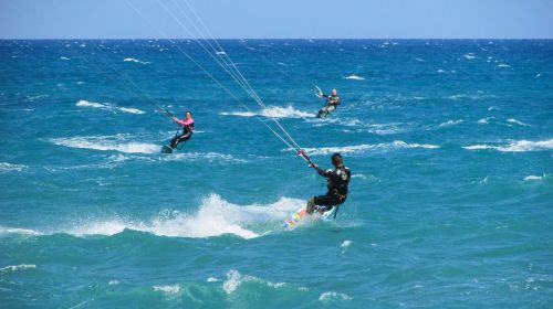 kiteboarding kite surf