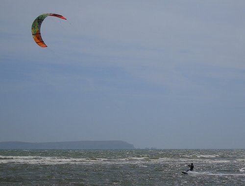 kite  surfing  sea