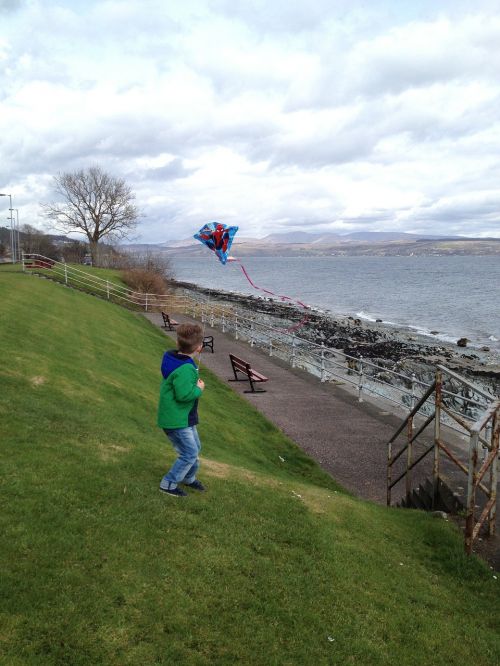 kite outside seaside