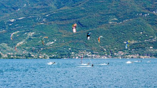 kite surfing water sports kitesurfer