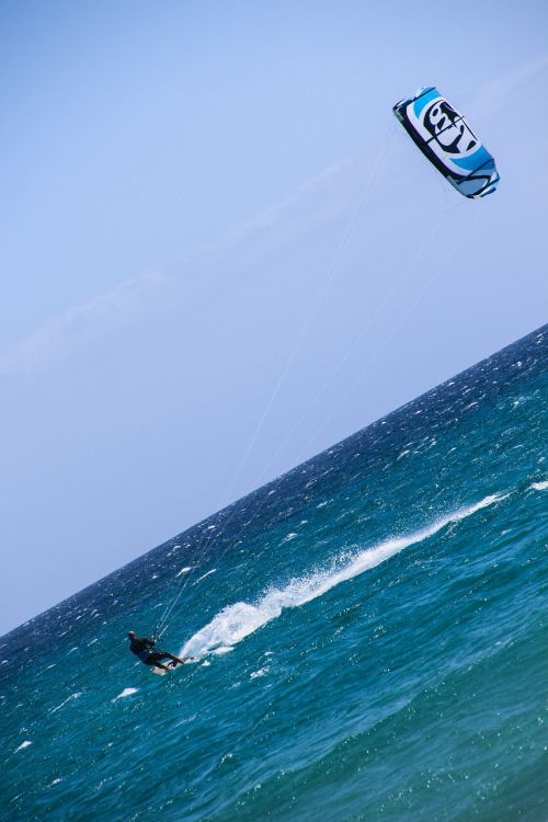 kite surfing kitesurfing kiting