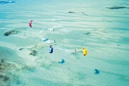 kite surfing  kitesurfing  sea