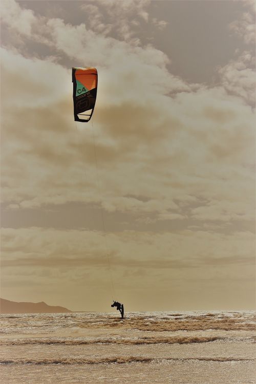 kiteboarding tricks beach