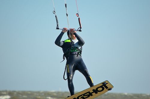 Kitesurfing