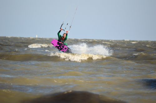 Kitesurfing