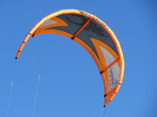 kitesurfing kiting water sports
