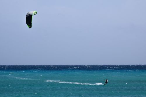 kitesurfing sport sea