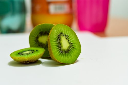 kiwi  fruit  fresh