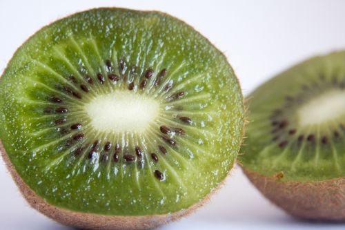 kiwi fruit cut