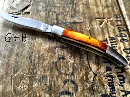 knife wood rustic