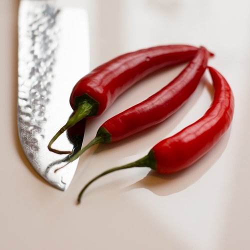 knife  peppers  chillies