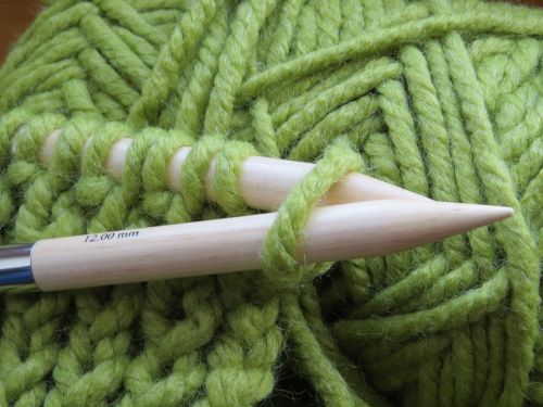 knit knitting needles green