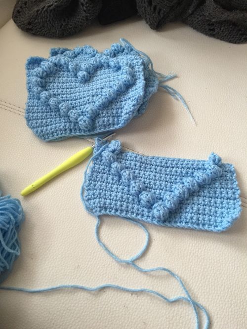 knitting baby craft