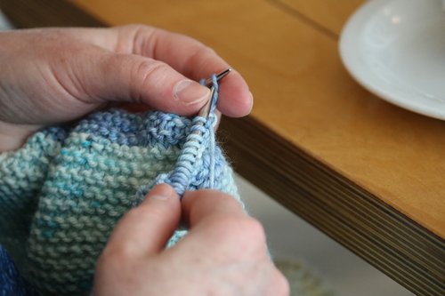 knitting  needle  mesh