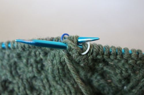 knitting cable wool