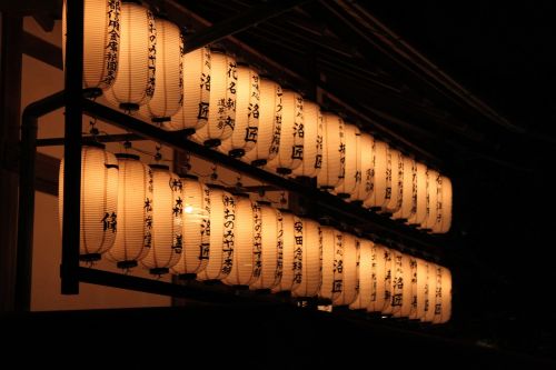 kodaiji night lanterns