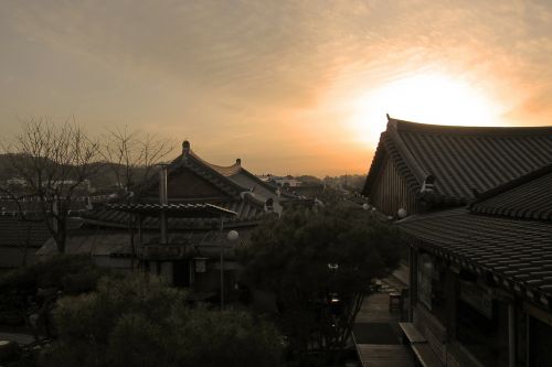 korea houses sunset