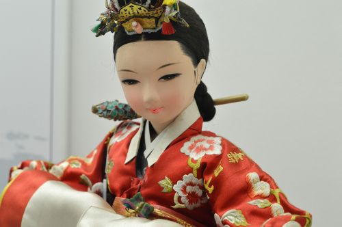 korea national traditional clothing doll