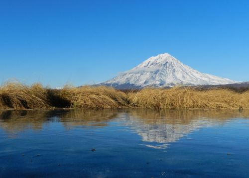 koryaksky volcano kamchatka autumn