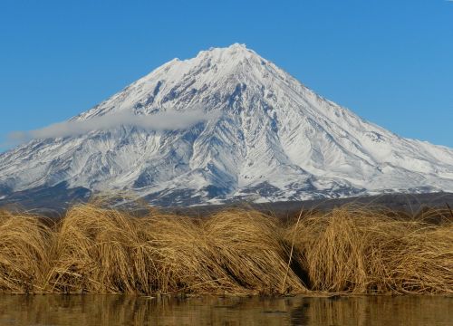 koryaksky volcano kamchatka autumn