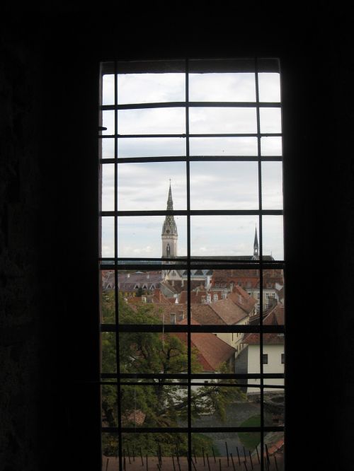 koszeg castle latticed window