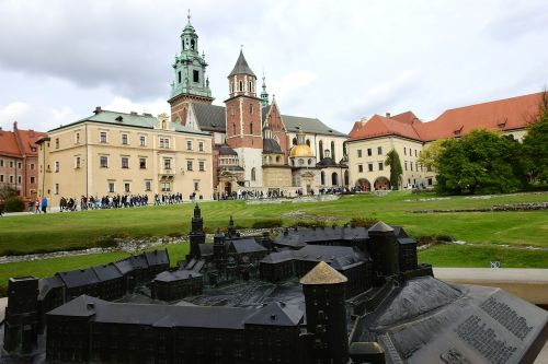 kraków wawel monument