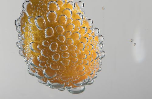 kumquat water bubbles mineral water