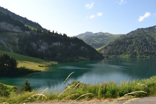 lac grand mont d'arêches savoie