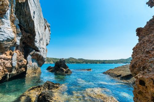 lagoon tropical sea