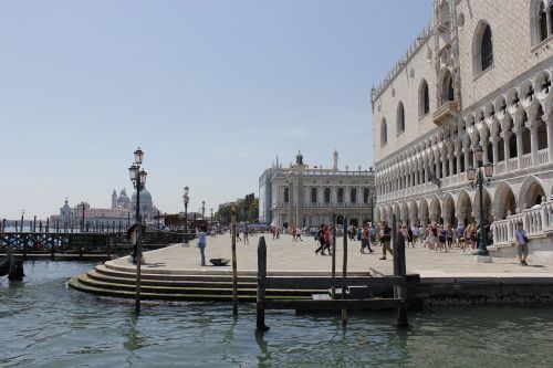 lagoon venice venice boot