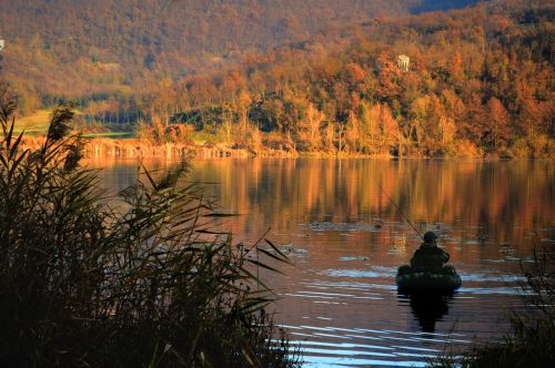 lake water autumn