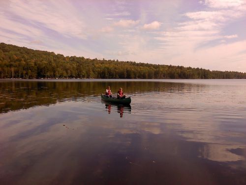 lake canoe rowing