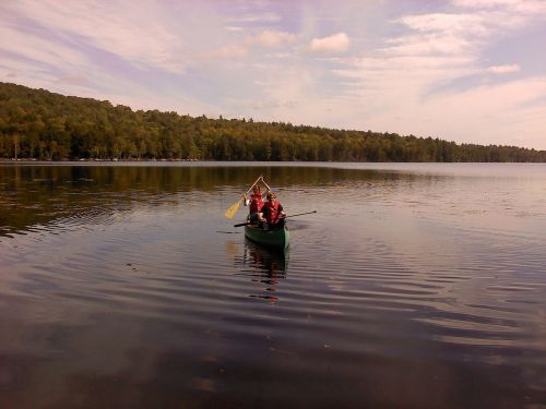 lake canoe rowing